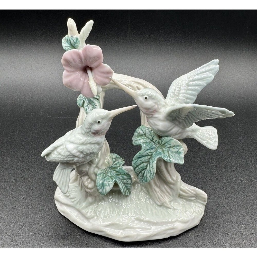 Hummingbird Figurine Vintage Wellington Collection Porcelain Birds Blue and Pink